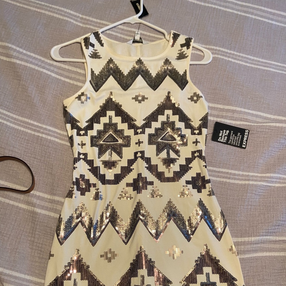 Express brand new XS white with beads dress